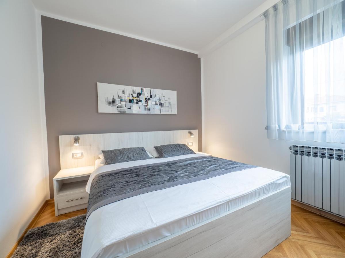 Apartments Zlatko & Mira Dorcic Baska  Ngoại thất bức ảnh